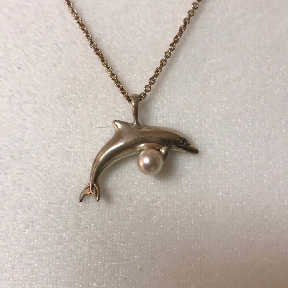 Dolphin‎ & Pearl Silver necklace